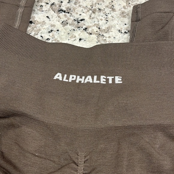 Alphalete Amplify Legging Mocha - Picture 3 of 7
